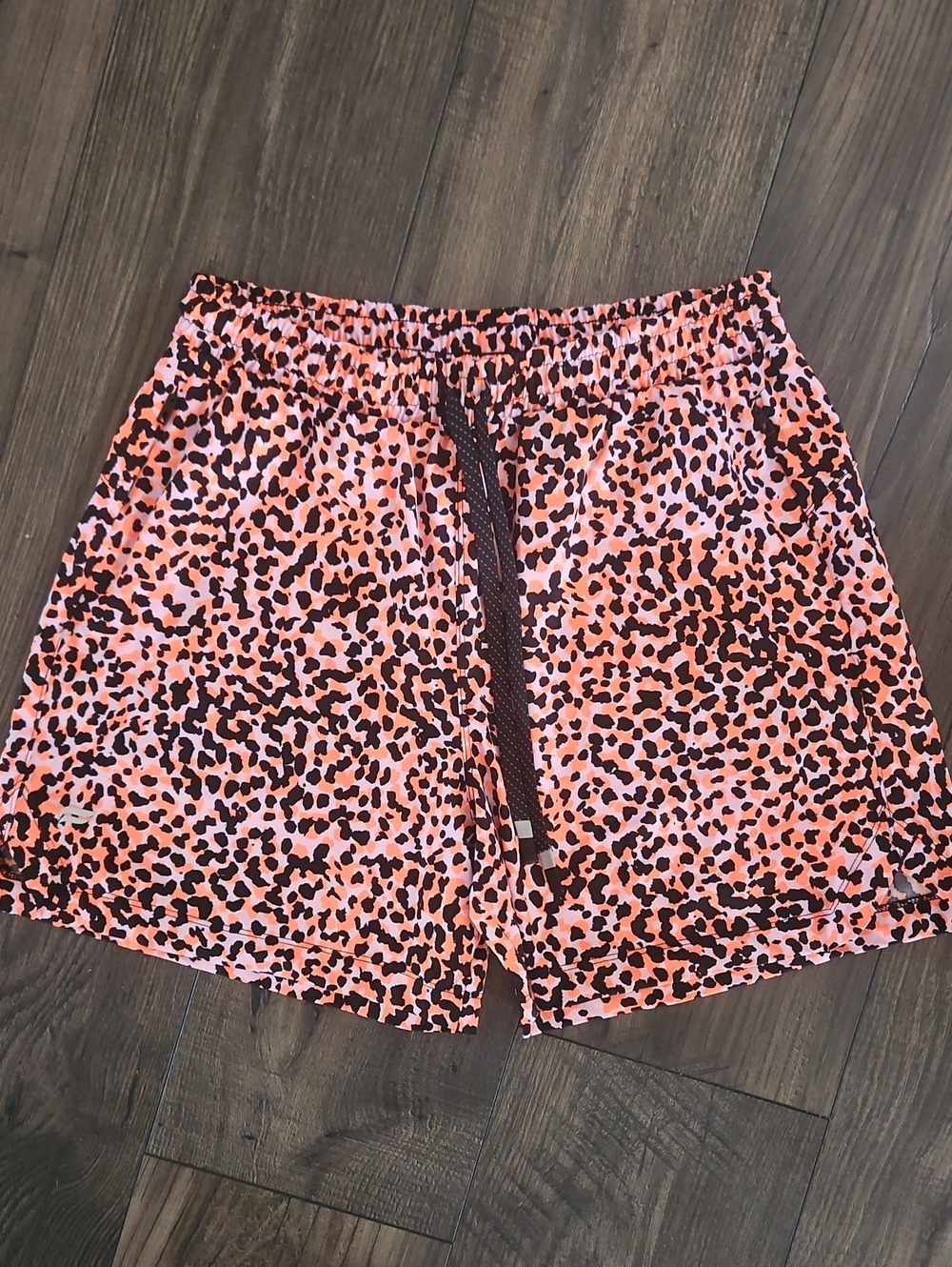 Fabletics "The One" Women’s Pink Leopard Print Elastic Waist Shorts